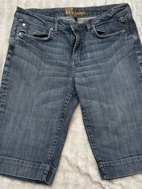 Kut from the Kloth Blue Denim Capris Y2K 2000s